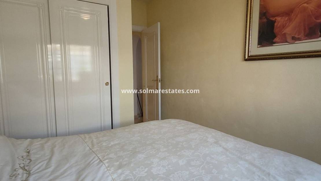2 sypialnia Bungalow na sprzedaż w Villamartin z basenem - 214 900 € (Ref: 9816370)