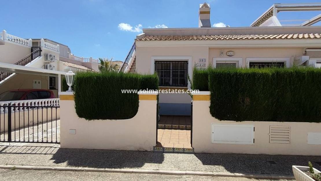 2 sypialnia Bungalow na sprzedaż w Villamartin z basenem - 214 900 € (Ref: 9816370)