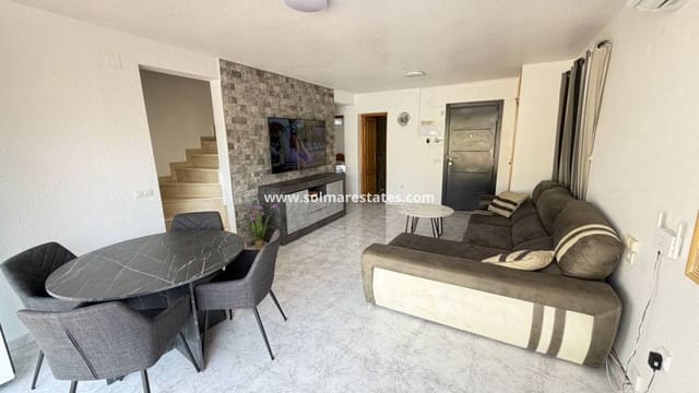 4 slaapkamer Villa te koop in Villamartin, Orihuela met zwembad - € 385.000 (Ref: 9816371)