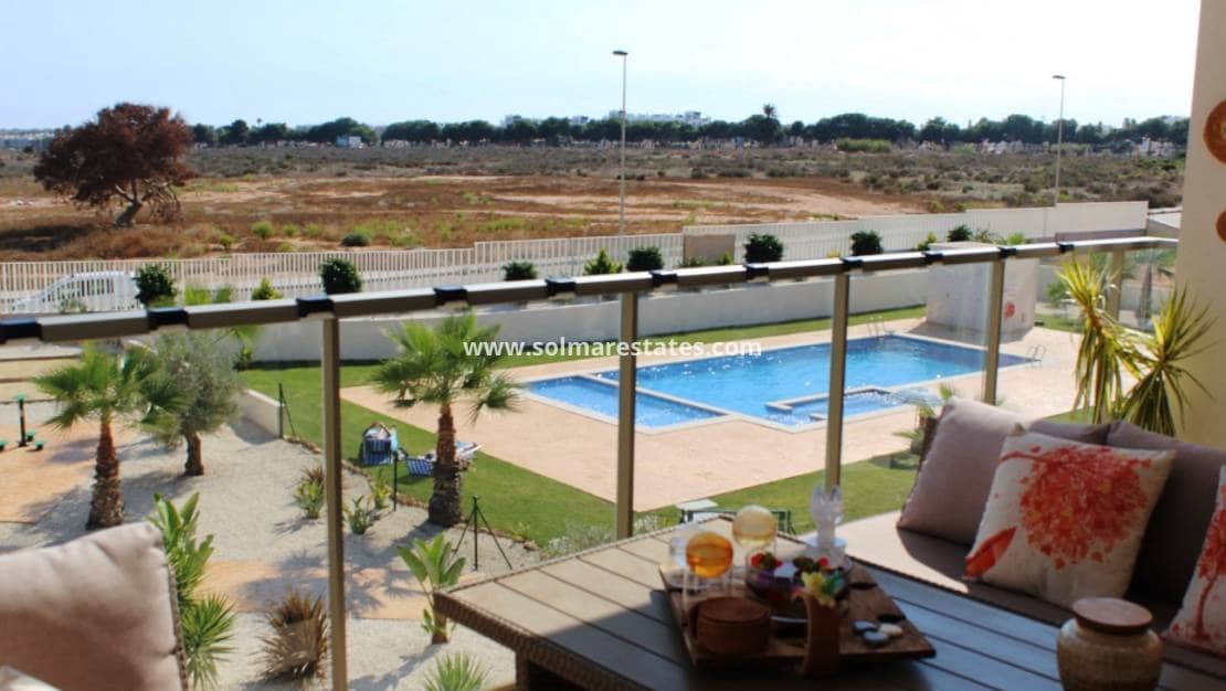 2 soveværelse Lejlighed til salg i Villamartin med swimmingpool - € 315.000 (Ref: 9818740)