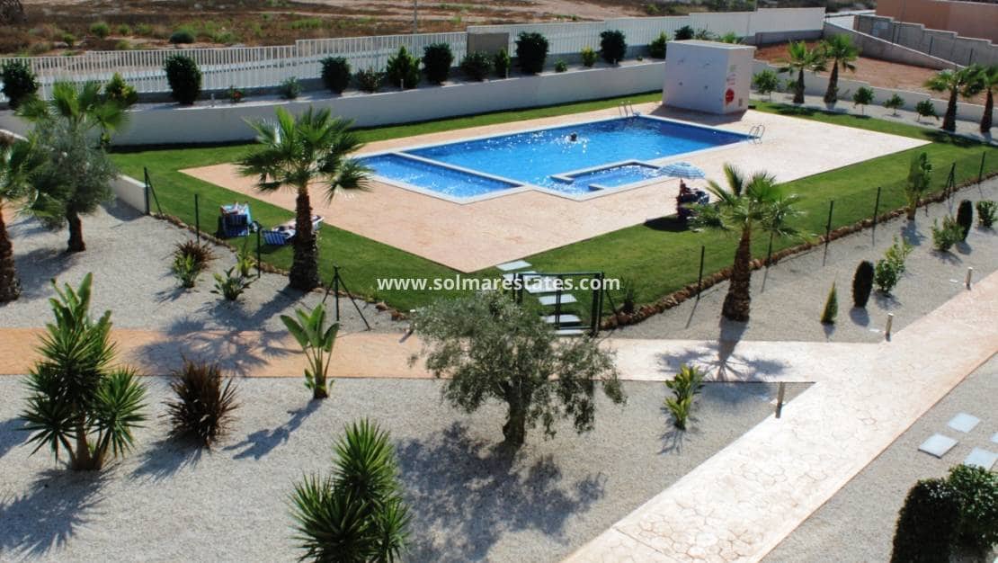 2 soveværelse Lejlighed til salg i Villamartin med swimmingpool - € 315.000 (Ref: 9818740)