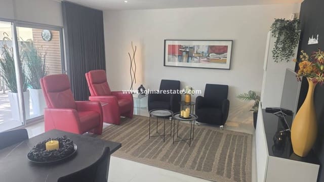 3 Zimmer Apartment zu verkaufen in Villamartin, Orihuela mit Pool - 299.900 € (Ref: 9818741)