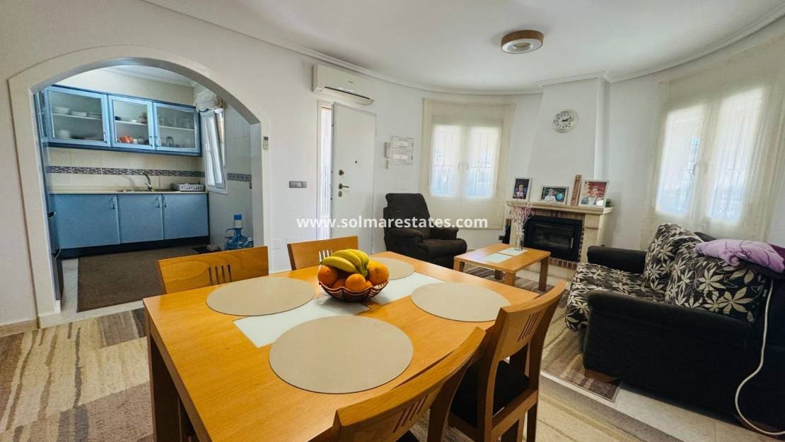 3 Zimmer Villa zu verkaufen in Ciudad Quesada mit Pool - 325.000 € (Ref: 9819324)