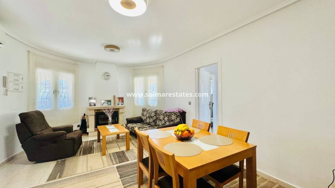 3 Zimmer Villa zu verkaufen in Ciudad Quesada mit Pool - 325.000 € (Ref: 9819324)