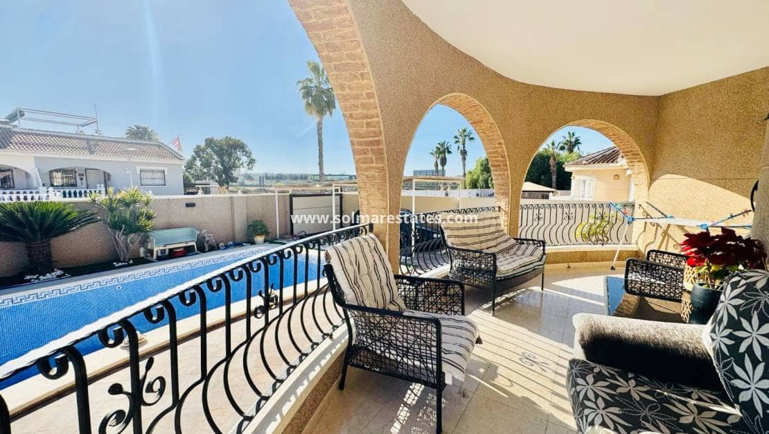 3 Zimmer Villa zu verkaufen in Ciudad Quesada mit Pool - 325.000 € (Ref: 9819324)