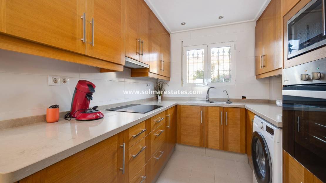 2 camera da letto Bungalow in vendita in Villamartin con piscina - 199.000 € (Rif: 9821577)