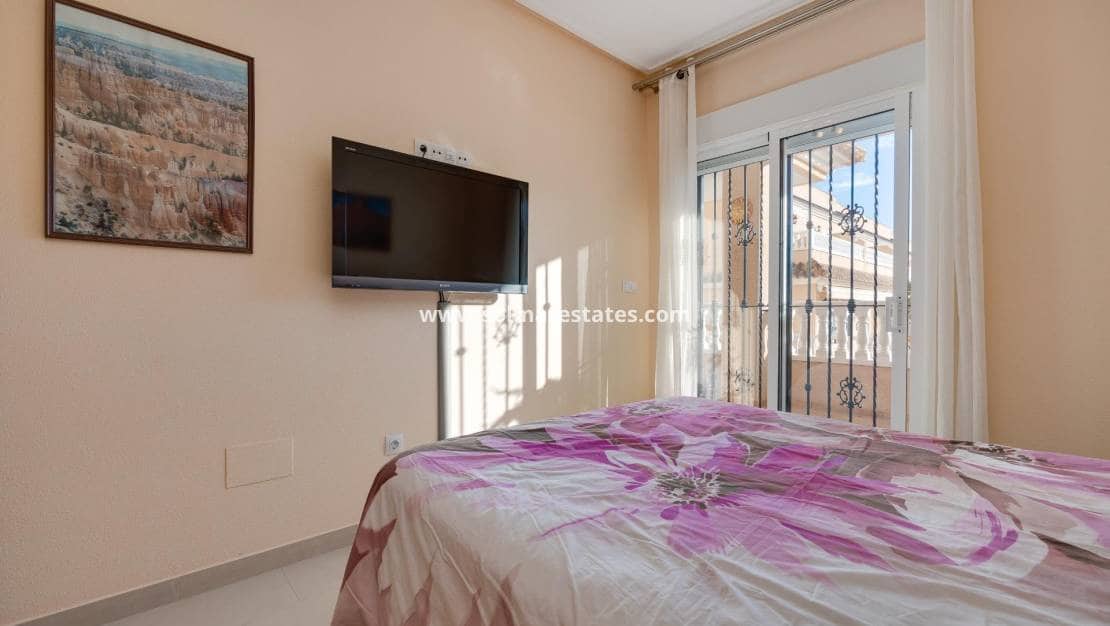 2 camera da letto Bungalow in vendita in Villamartin con piscina - 199.000 € (Rif: 9821577)