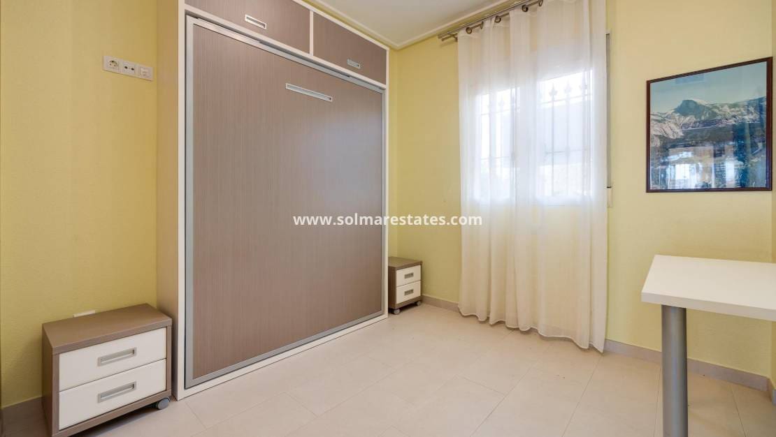 2 camera da letto Bungalow in vendita in Villamartin con piscina - 199.000 € (Rif: 9821577)