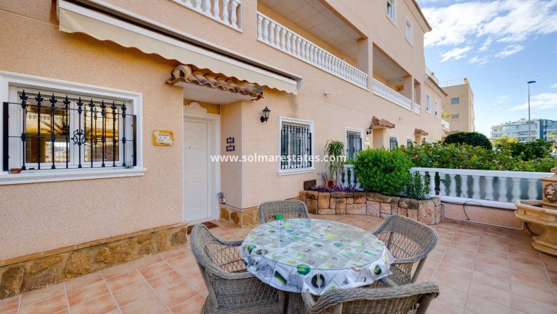 2 camera da letto Bungalow in vendita in Villamartin con piscina - 199.000 € (Rif: 9821577)