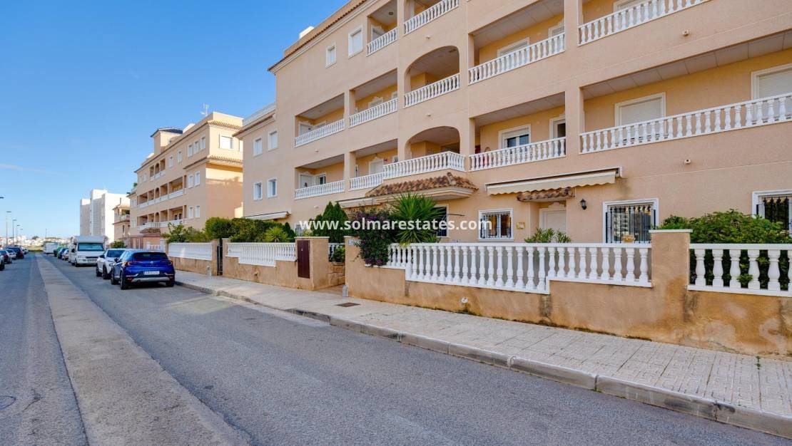 2 camera da letto Bungalow in vendita in Villamartin con piscina - 199.000 € (Rif: 9821577)