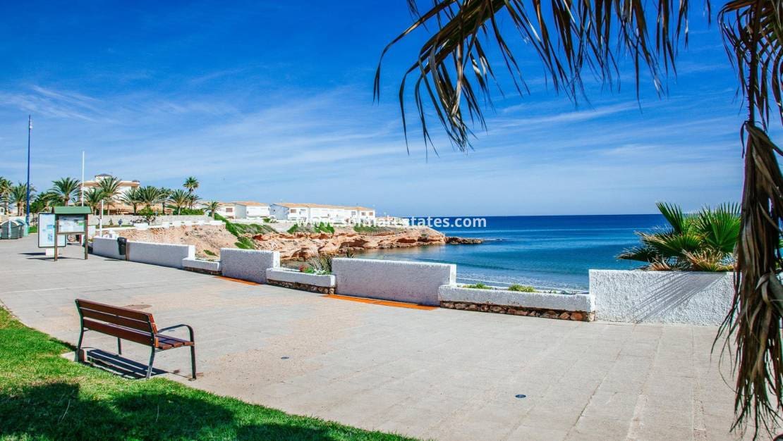 2 camera da letto Bungalow in vendita in Villamartin con piscina - 199.000 € (Rif: 9821577)