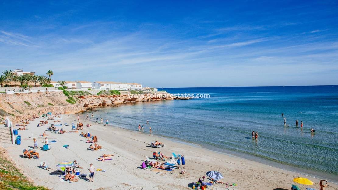 2 camera da letto Bungalow in vendita in Villamartin con piscina - 199.000 € (Rif: 9821577)