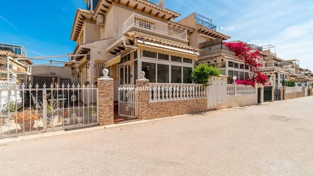 2 soveværelse Byhus til salg i Playa Flamenca, Orihuela med swimmingpool - € 215.000 (Ref: 9827504)