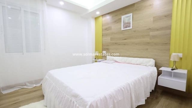 2 chambre Appartement à vendre à El Chaparral, Torrevieja - 285 000 € (Ref: 9827651)