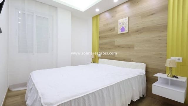2 chambre Appartement à vendre à El Chaparral, Torrevieja - 285 000 € (Ref: 9827651)