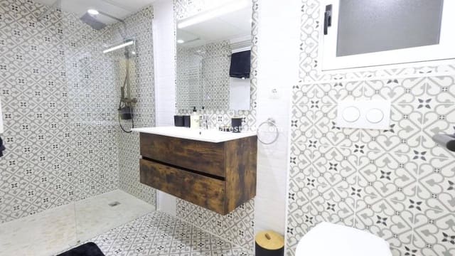 2 chambre Appartement à vendre à El Chaparral, Torrevieja - 285 000 € (Ref: 9827651)