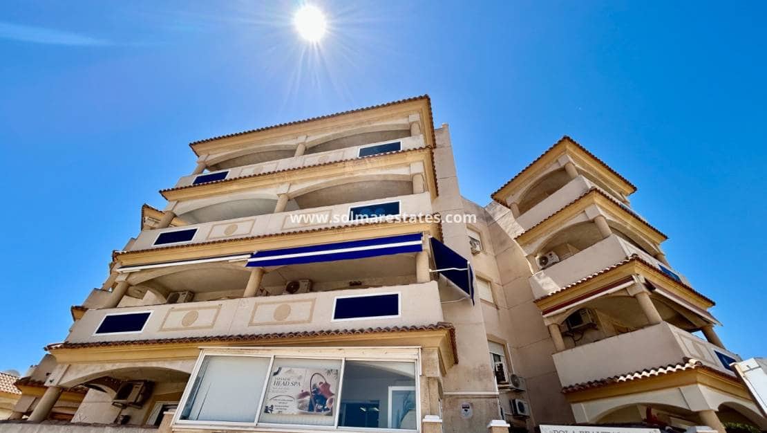 2 makuuhuone Huoneisto myytävänä paikassa La Zenia mukana uima-altaan - 175 000 € (Ref: 9828072)