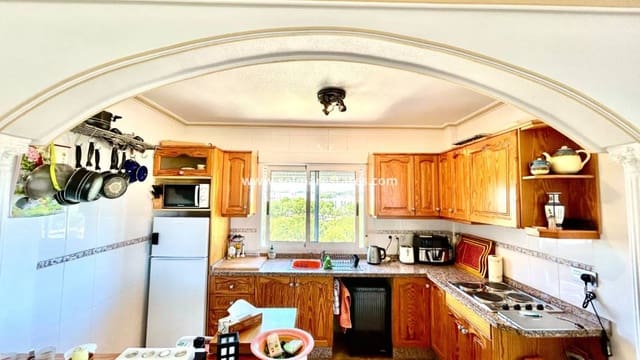 2 makuuhuone Huoneisto myytävänä paikassa La Zenia, Orihuela mukana uima-altaan - 175 000 € (Ref: 9828072)