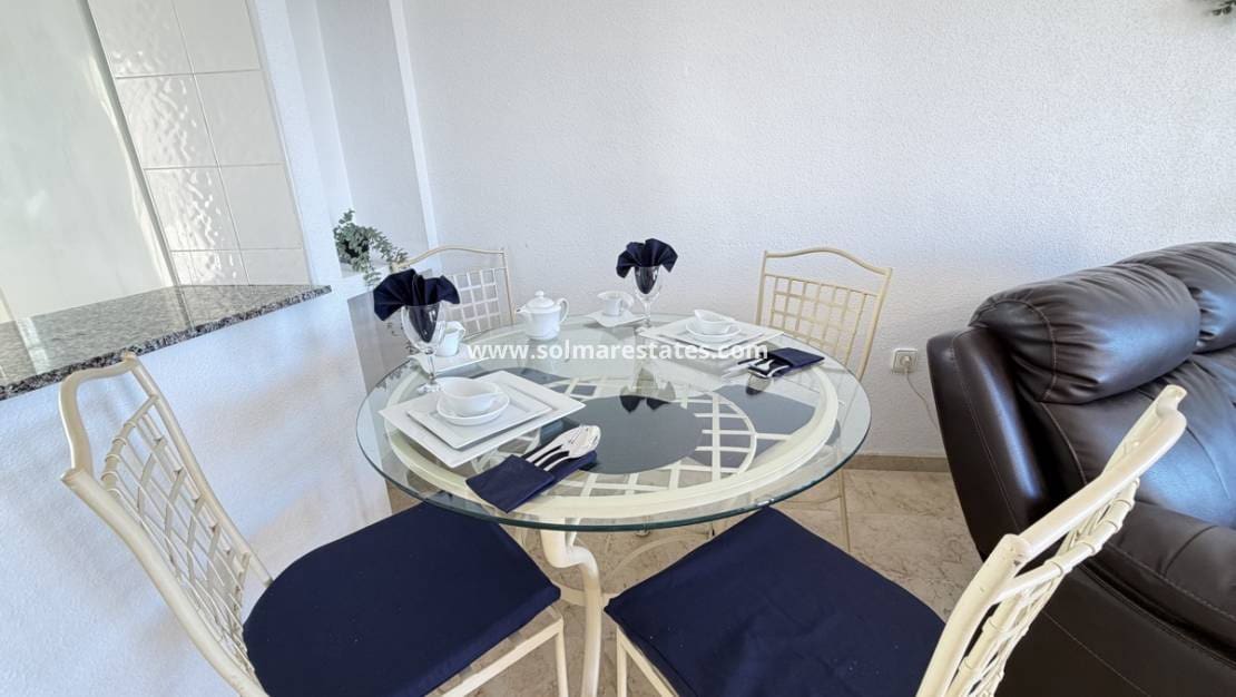2 camera da letto Casa in vendita in Villamartin con piscina - 234.000 € (Rif: 9829571)