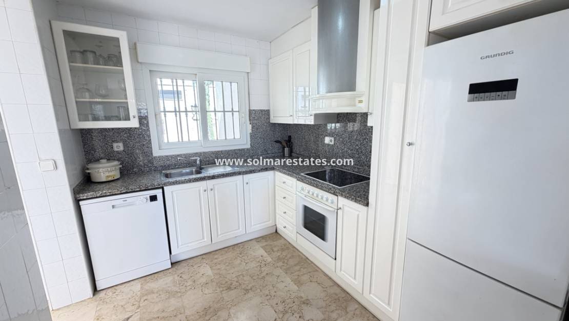 2 camera da letto Casa in vendita in Villamartin con piscina - 234.000 € (Rif: 9829571)