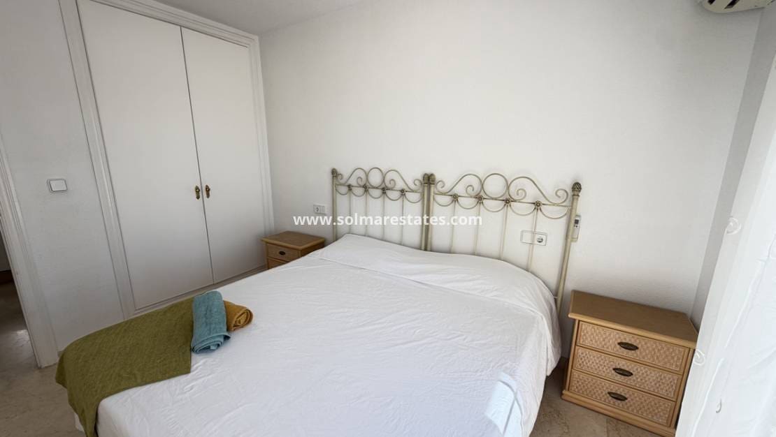 2 camera da letto Casa in vendita in Villamartin con piscina - 234.000 € (Rif: 9829571)