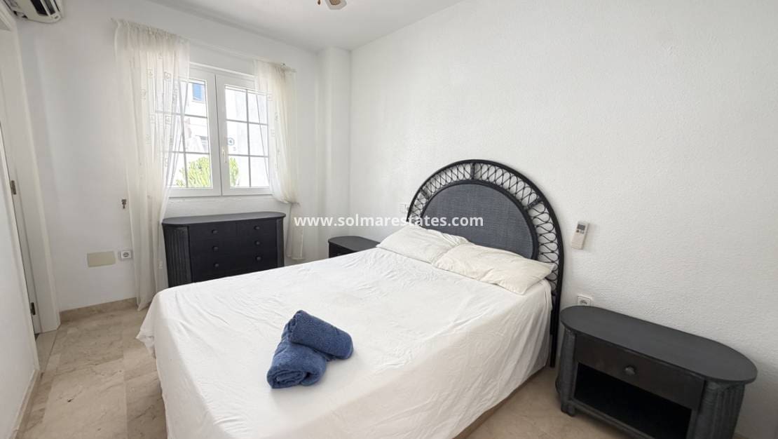 2 camera da letto Casa in vendita in Villamartin con piscina - 234.000 € (Rif: 9829571)