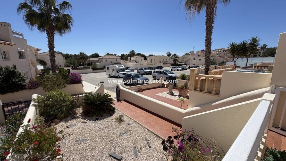 2 camera da letto Casa in vendita in Villamartin con piscina - 234.000 € (Rif: 9829571)