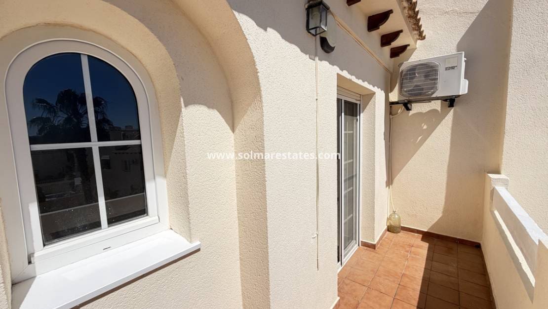2 camera da letto Casa in vendita in Villamartin con piscina - 234.000 € (Rif: 9829571)