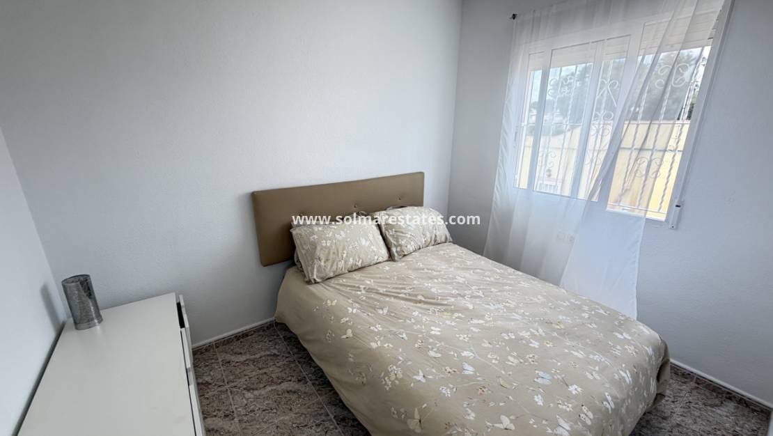 2 soveværelse Byhus til salg i Villamartin med swimmingpool - € 179.995 (Ref: 9829572)