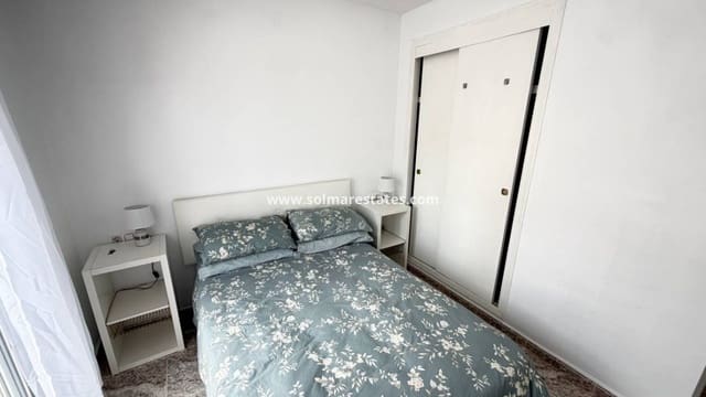 2 soveværelse Byhus til salg i Villamartin, Orihuela med swimmingpool - € 179.995 (Ref: 9829572)