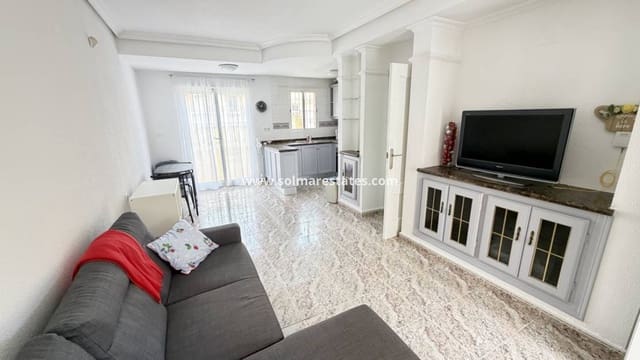 2 soveværelse Byhus til salg i Villamartin, Orihuela med swimmingpool - € 179.995 (Ref: 9829572)