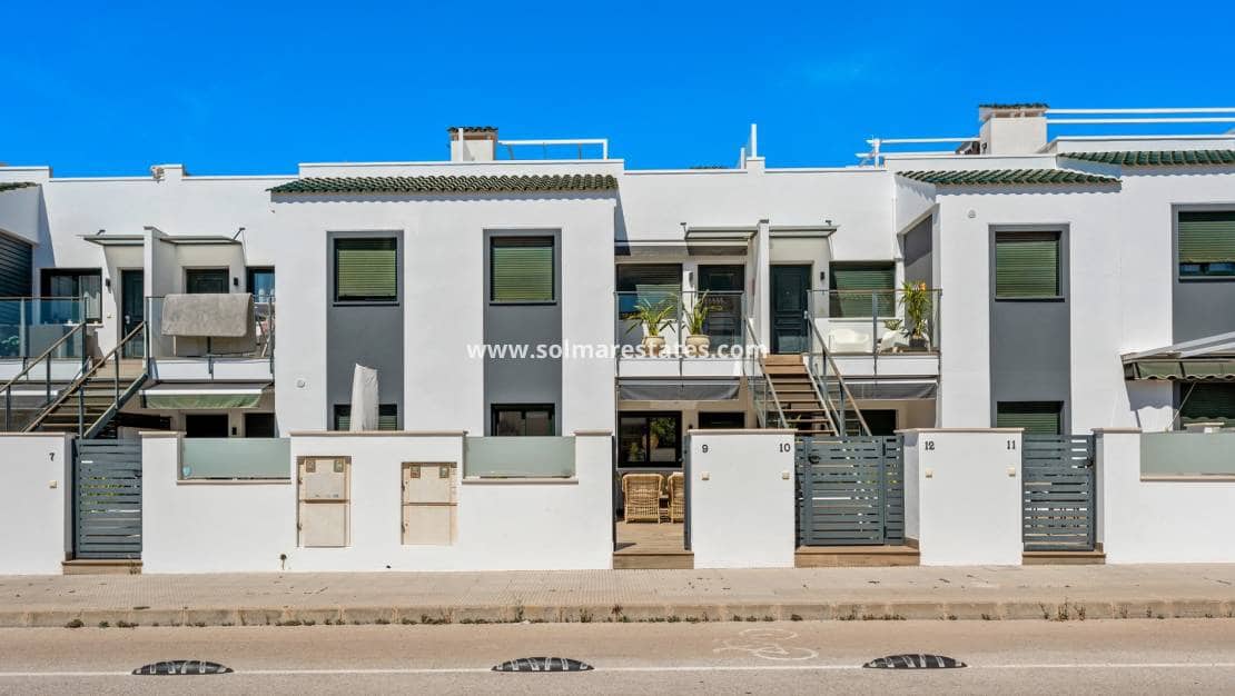 2 makuuhuone Huoneisto myytävänä paikassa La Zenia mukana uima-altaan - 200 000 € (Ref: 9829753)