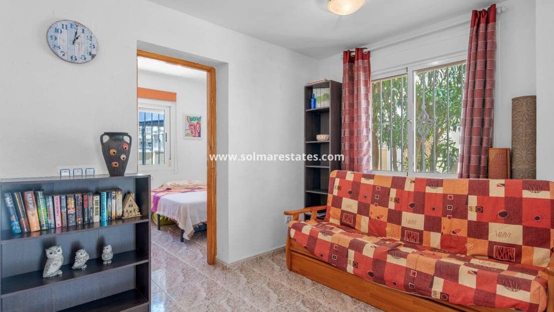 3 quarto Moradia Geminada para venda em La Zenia com piscina - 299 000 € (Ref: 9829754)
