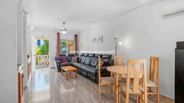 3 quarto Moradia Geminada para venda em La Zenia, Orihuela com piscina - 299 000 € (Ref: 9829754)