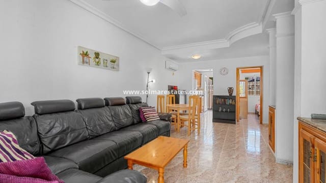 3 quarto Moradia Geminada para venda em La Zenia, Orihuela com piscina - 299 000 € (Ref: 9829754)