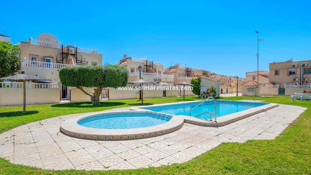 3 quarto Moradia Geminada para venda em La Zenia, Orihuela com piscina - 299 000 € (Ref: 9829754)