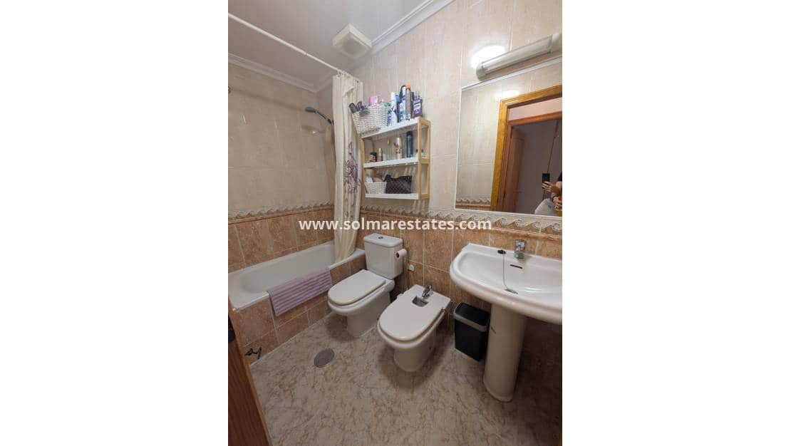 2 soveværelse Lejlighed til salg i Playa Flamenca med swimmingpool - € 155.000 (Ref: 9829755)