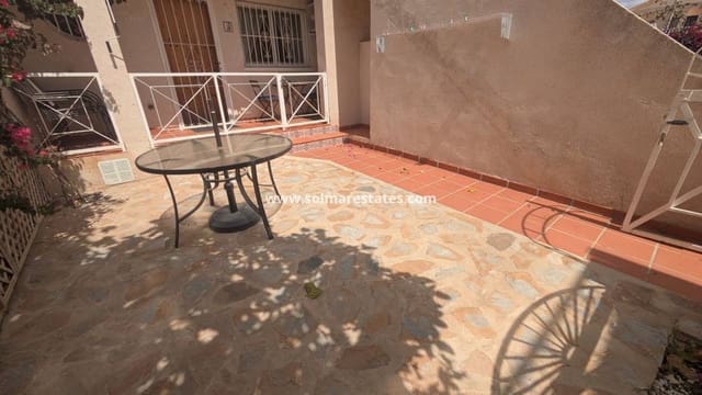 2 soveværelse Lejlighed til salg i Playa Flamenca, Orihuela med swimmingpool - € 155.000 (Ref: 9829755)