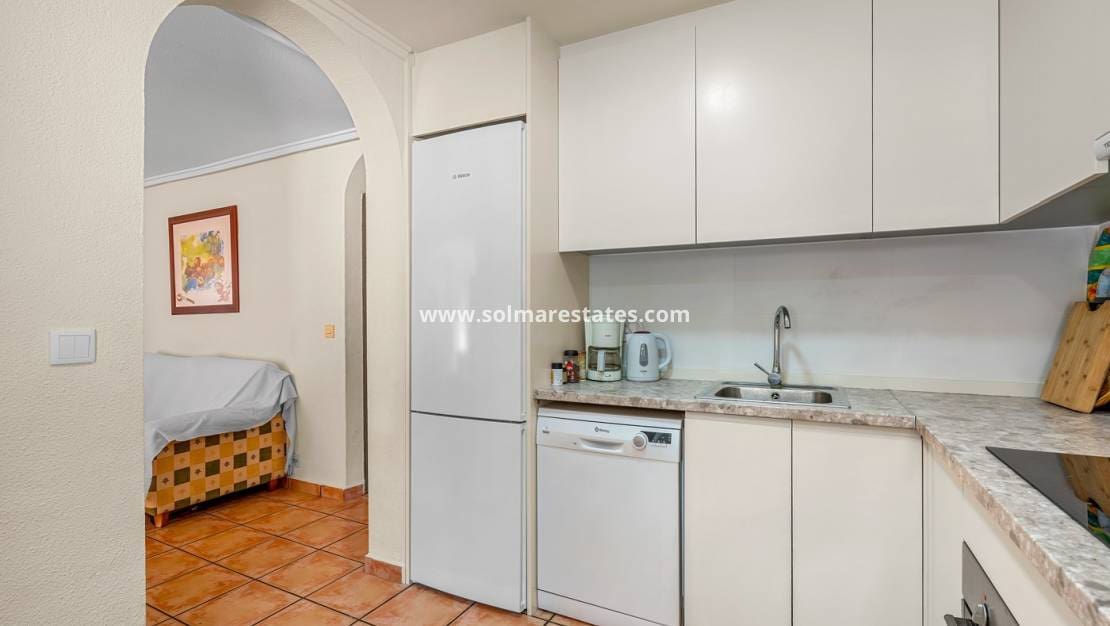 4 bedroom Villa for sale in La Florida with pool - € 359,000 (Ref: 9830009)
