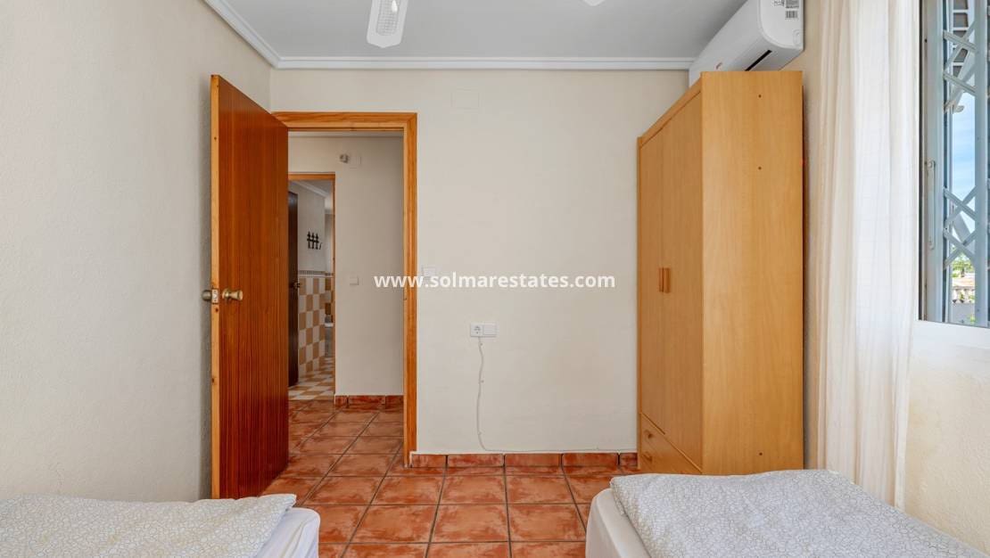 4 bedroom Villa for sale in La Florida with pool - € 359,000 (Ref: 9830009)
