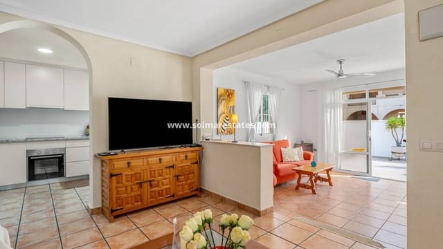 Chalet de 4 habitaciones en La Florida, Orihuela en venta con piscina - 359.000 € (Ref: 9830009)