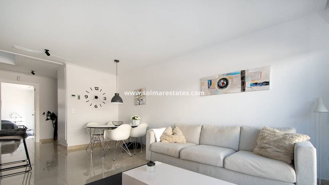 3 quarto Moradia Geminada para venda em Ciudad Quesada com piscina - 399 000 € (Ref: 9830010)