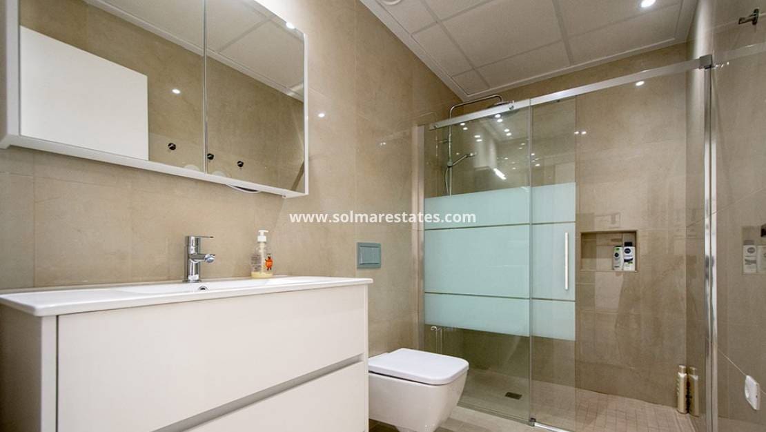 3 quarto Moradia Geminada para venda em Ciudad Quesada com piscina - 399 000 € (Ref: 9830010)