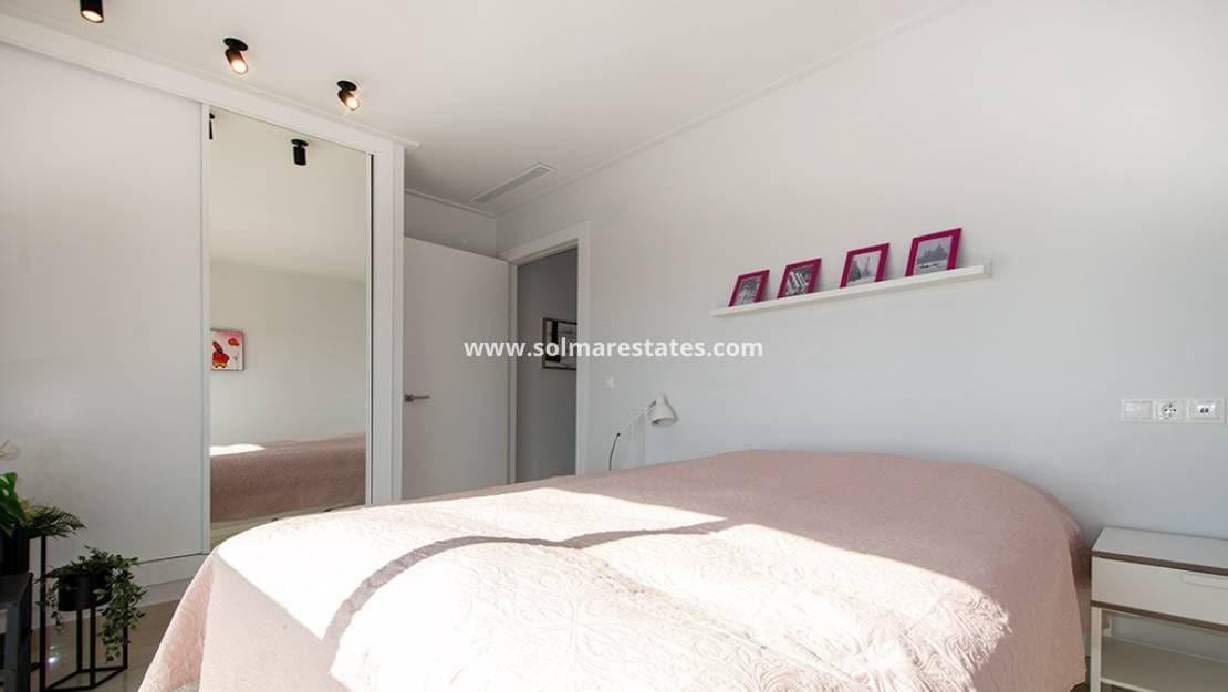 3 quarto Moradia Geminada para venda em Ciudad Quesada com piscina - 399 000 € (Ref: 9830010)