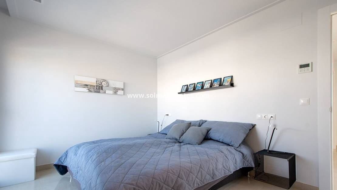3 quarto Moradia Geminada para venda em Ciudad Quesada com piscina - 399 000 € (Ref: 9830010)