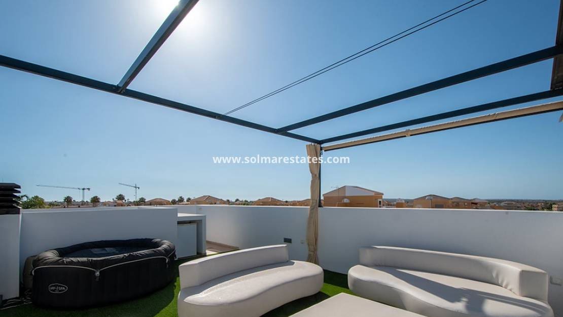3 quarto Moradia Geminada para venda em Ciudad Quesada com piscina - 399 000 € (Ref: 9830010)