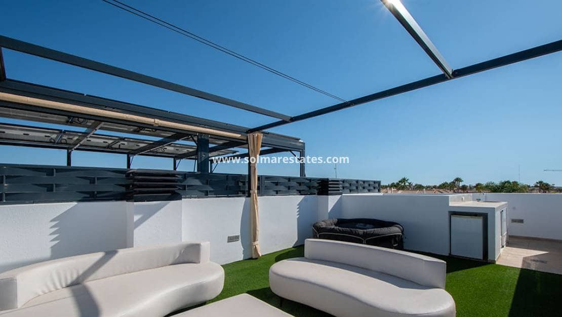 3 quarto Moradia Geminada para venda em Ciudad Quesada com piscina - 399 000 € (Ref: 9830010)