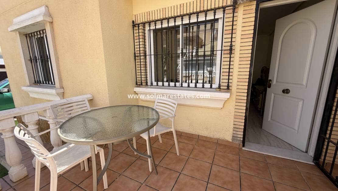 2 sypialnia Apartament na sprzedaż w Villamartin z basenem - 199 995 € (Ref: 9831967)