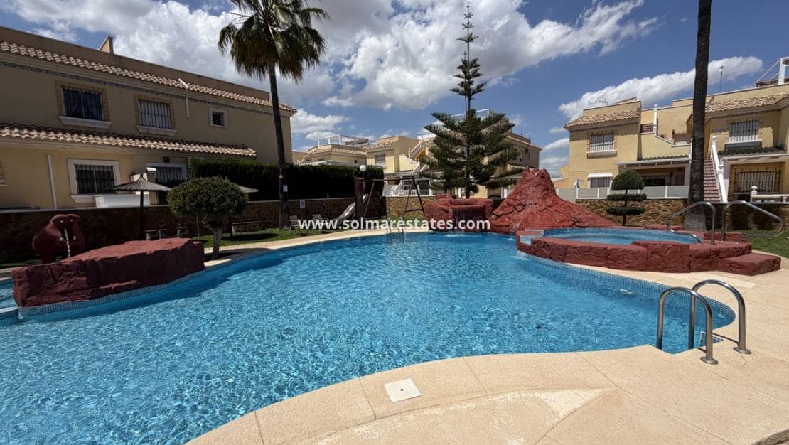 2 sypialnia Apartament na sprzedaż w Villamartin z basenem - 199 995 € (Ref: 9831967)
