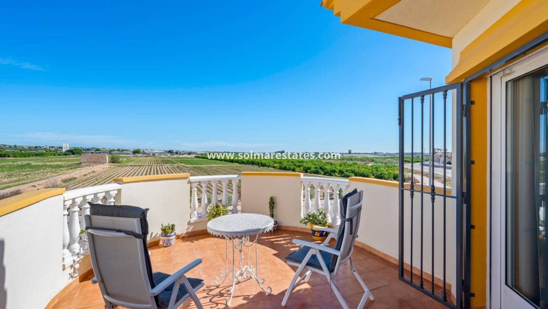 3 camera da letto Villa in vendita in El Raso con piscina - 350.000 € (Rif: 9832292)